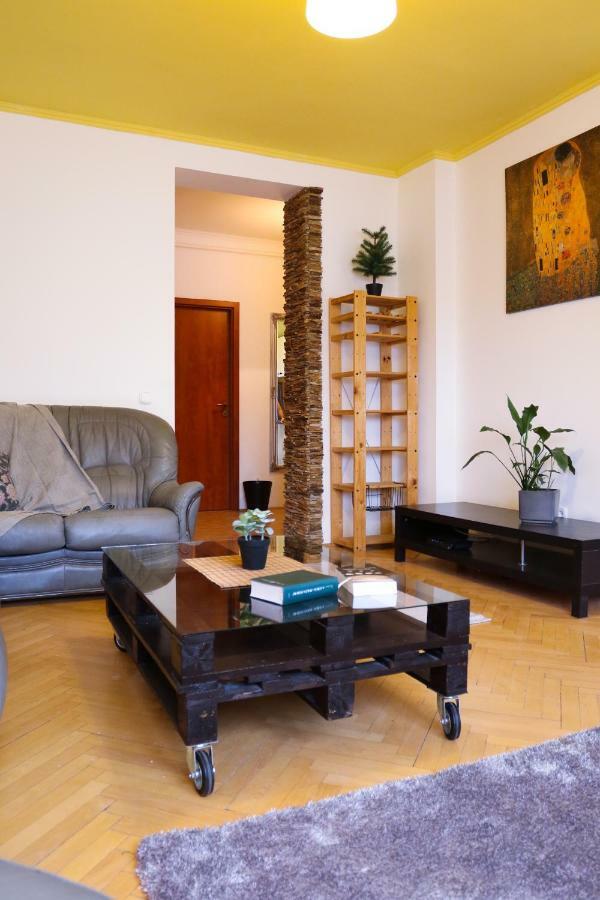 Palace Apartman - Minaret, Еґер Екстер'єр фото